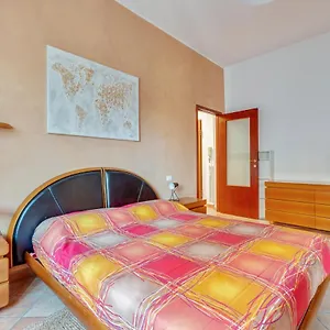 Darsena & Navigli Cosy Flat Milaan
